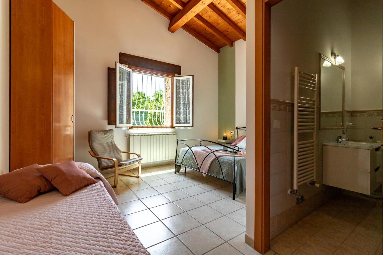Villa Vacanze La Quercia Carbognano Exterior foto